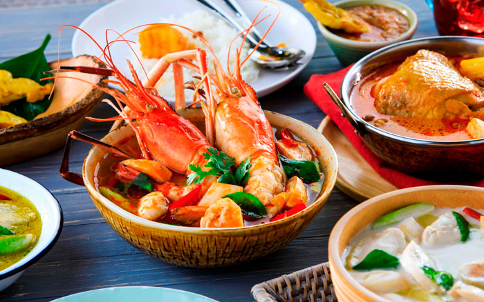 10 блюд которые обязательно стоит попробовать в Таиланде!